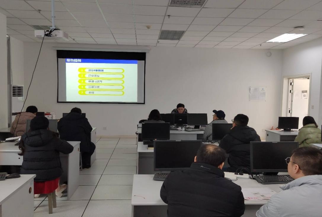 网络与通信工程学院开展国家自然科学基金经验交流讲座